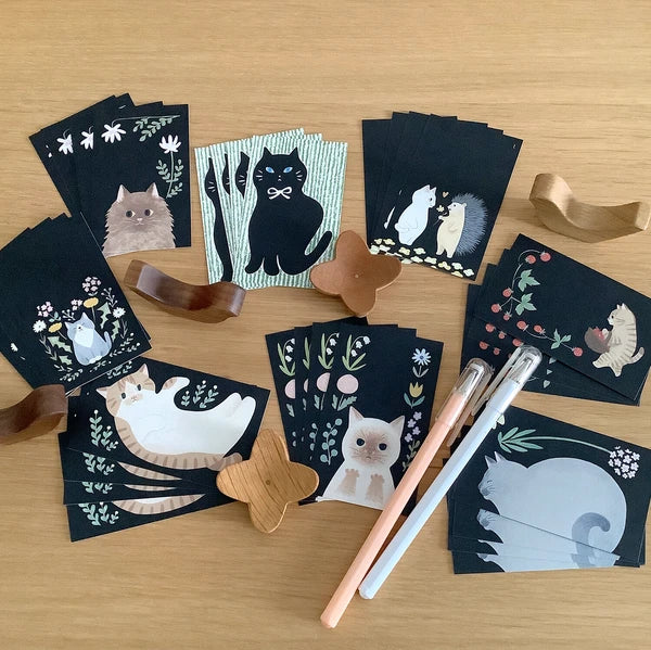 Mini Cards with Cats on Black Background by 4legs